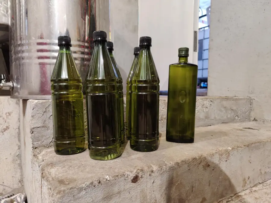 Gotovo maslinovo ulje u bocama